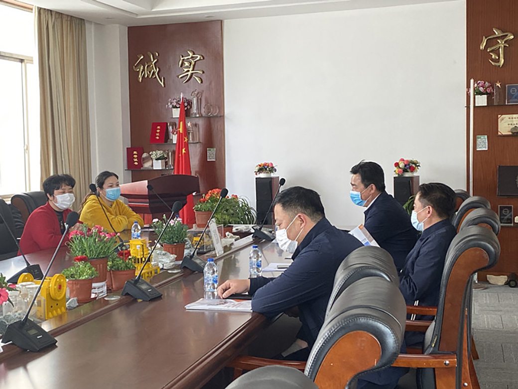 【春風送暖，戰(zhàn)“疫”有情】奉賢區(qū)奉城鎮(zhèn)領(lǐng)導蒞臨東蒙，慰問公司疫情防控一線職工